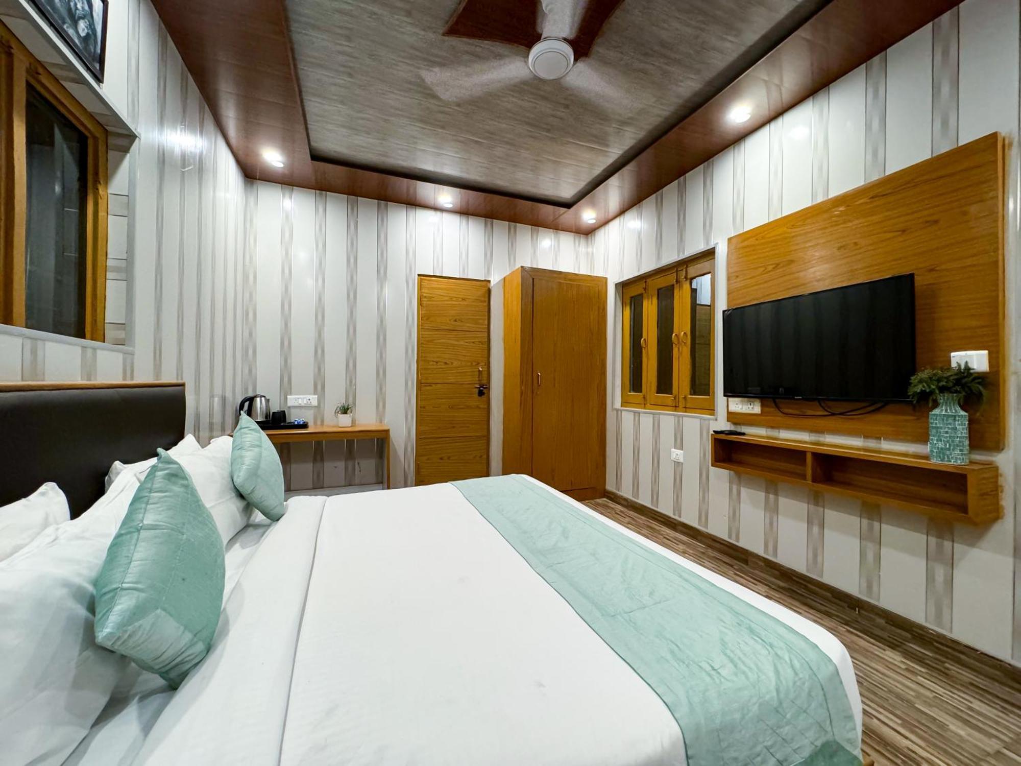 The White Oak Corbett Spa & Resort Rāmnagar Buitenkant foto