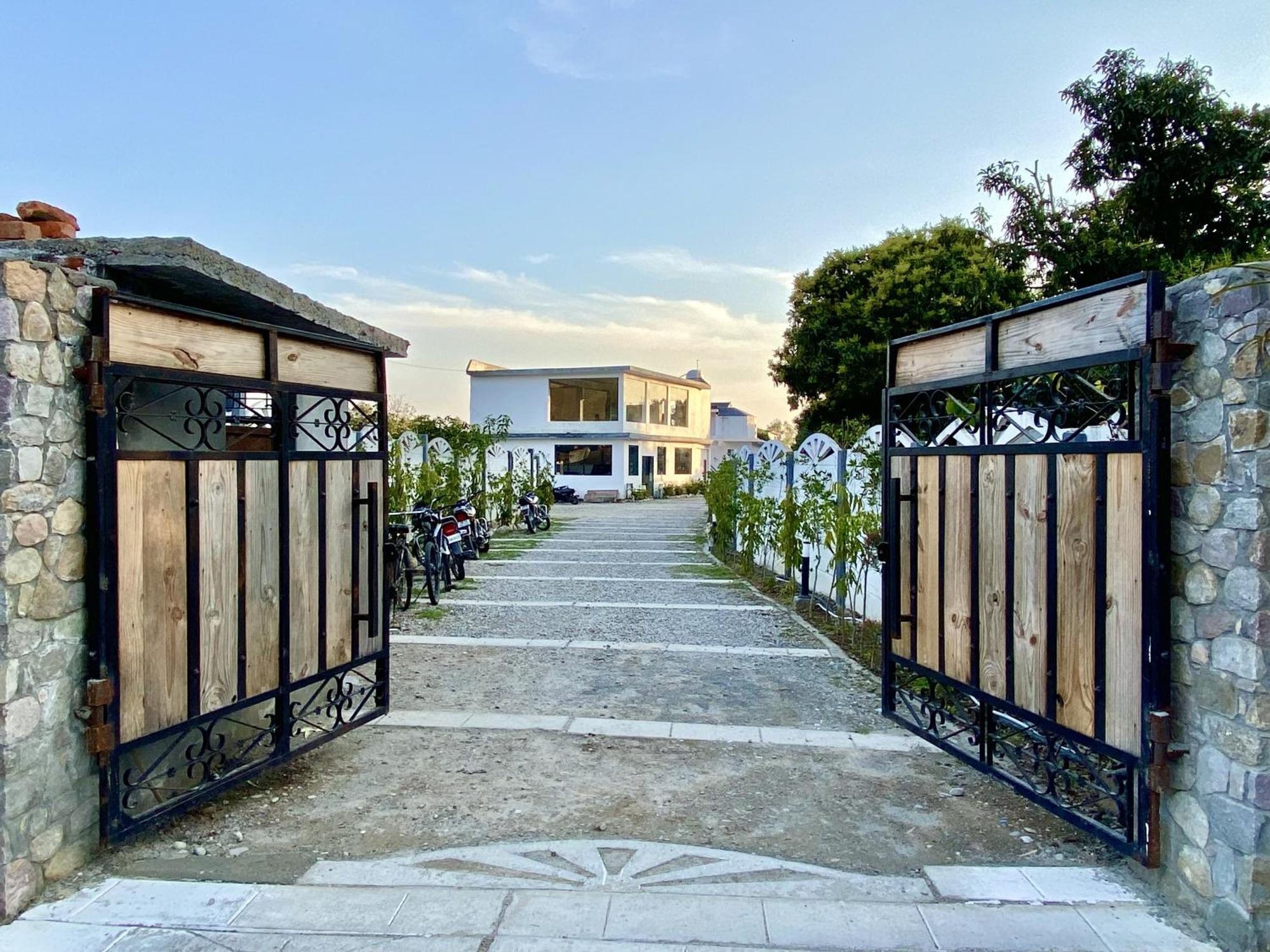 The White Oak Corbett Spa & Resort Rāmnagar Buitenkant foto
