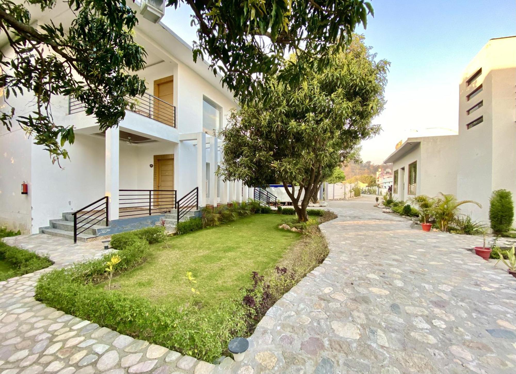 The White Oak Corbett Spa & Resort Rāmnagar Buitenkant foto